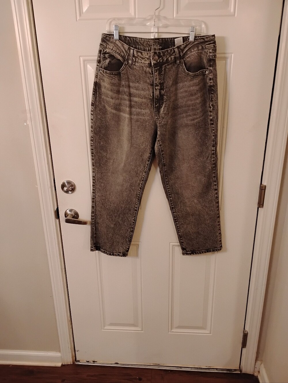 Time and Tru Women's Washed Charcoal Straight Leg Jeans